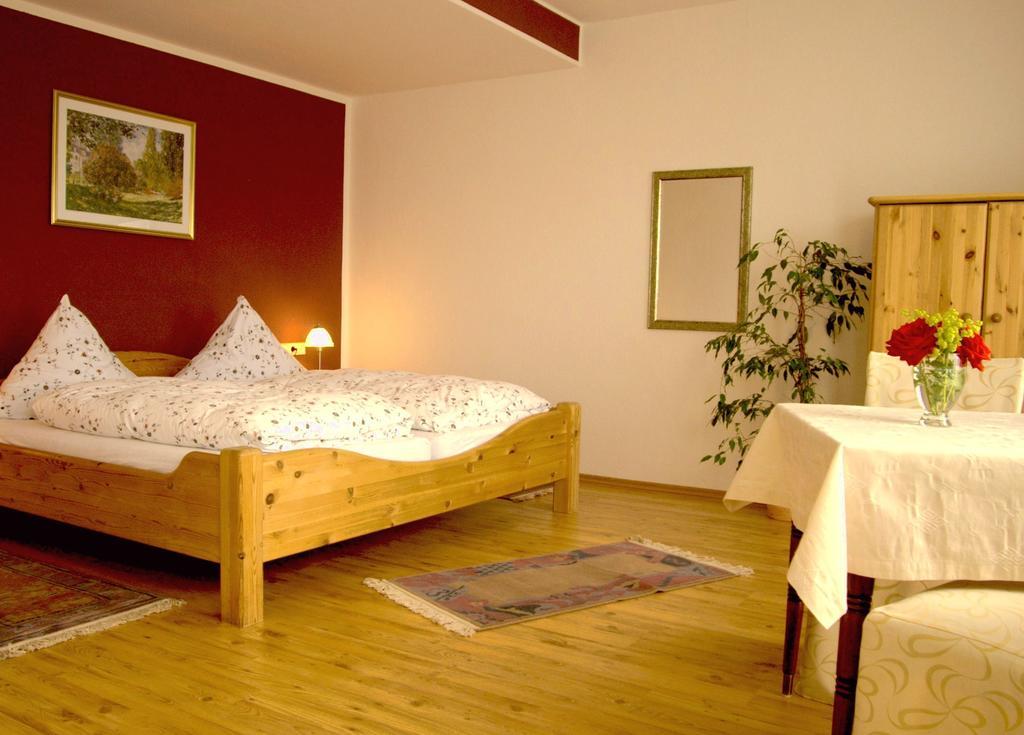 Hotel Landhaus Neuhof Виршем Экстерьер фото