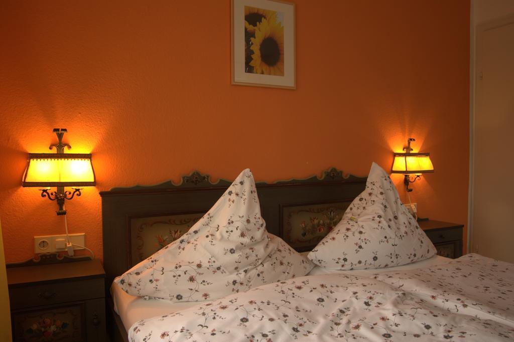 Hotel Landhaus Neuhof Виршем Экстерьер фото